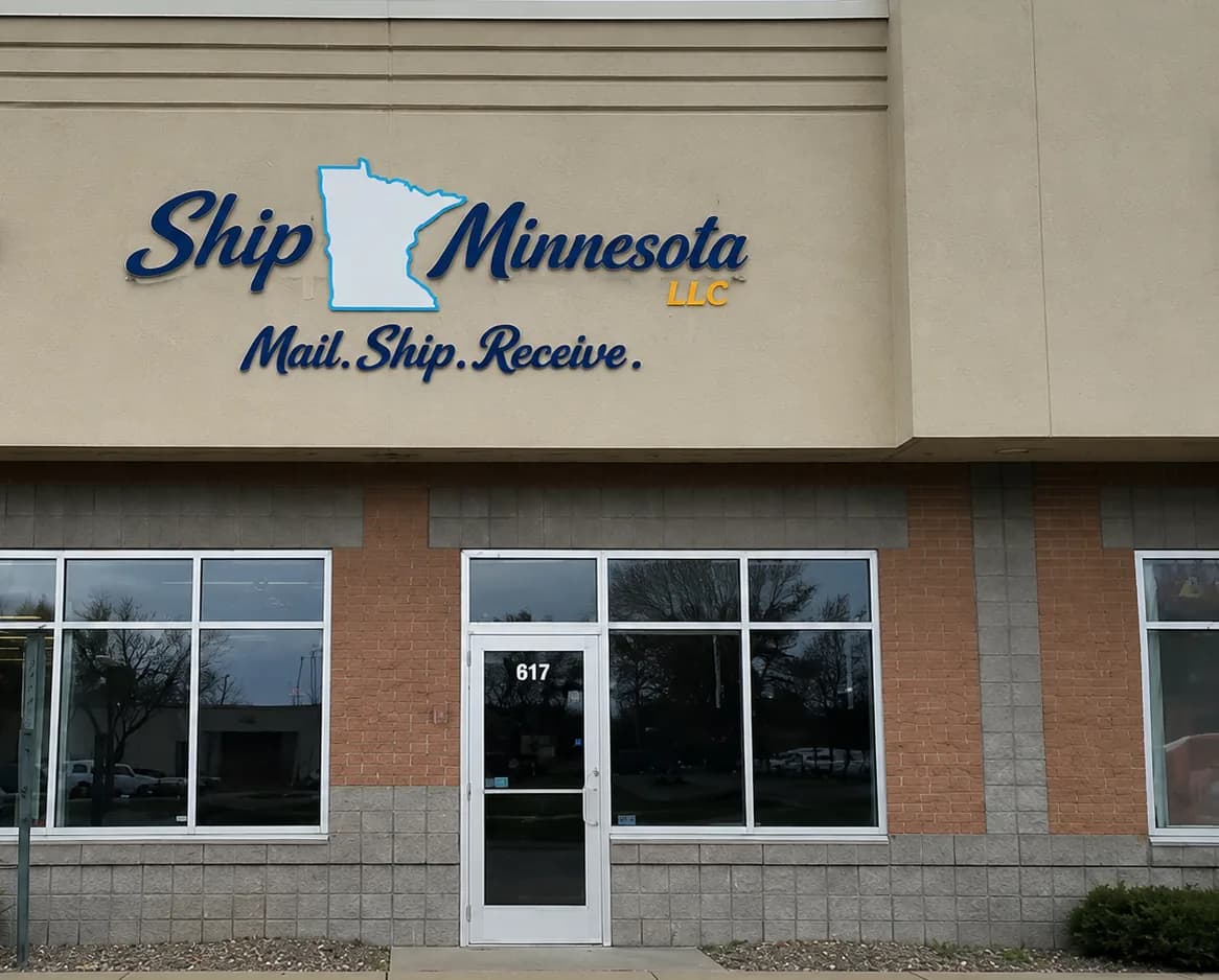 Ship Minnesota storefront in Monticello, MN